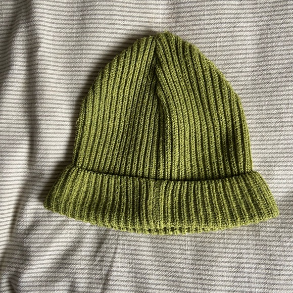 Patagonia Beanies SOLD - Picture 5 of 5